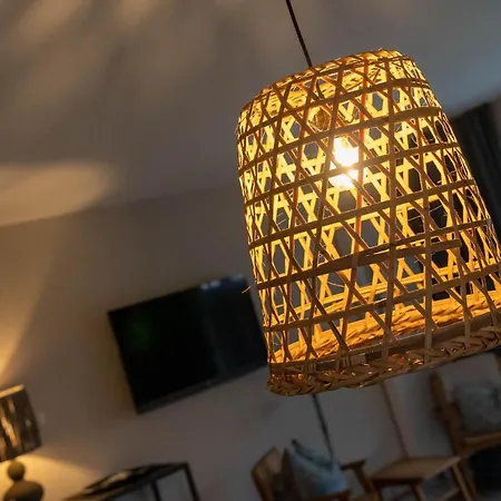 Apartment 4 *
